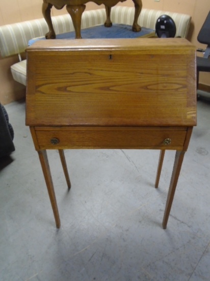 Small Antique Oak Drop Front Desk w/Drawer and Cubbies in Top