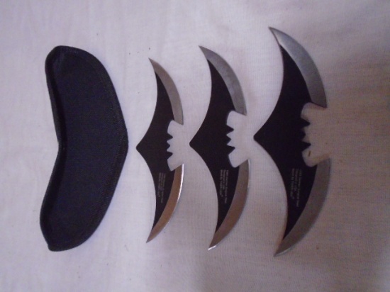 3pc Set of  Tiger USA Throwing Knives w/ Case