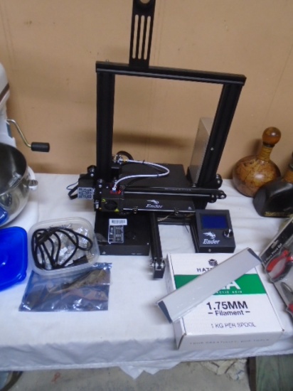 Ender 3 Creality 3D Printer w/ Accessories