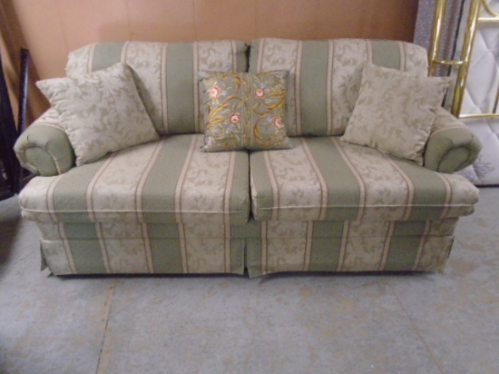 Like New Full Size Sleeper Sofa w/ Matching Accent Pillows