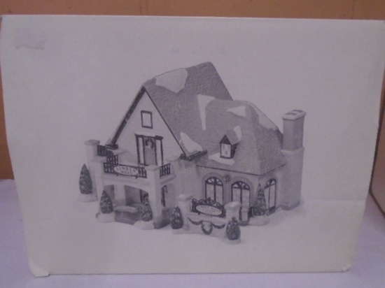 Department 56 Linden Hills Country Club Handpainted Ceramic Lighted House