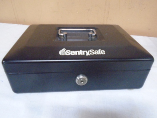 Sentry Safe Metal Locking Cash Box w/keys