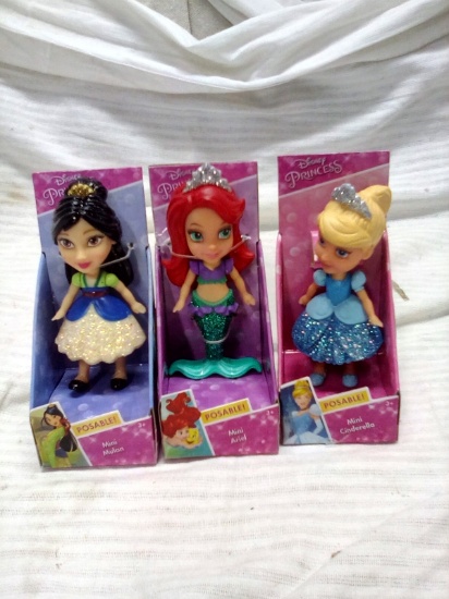 Qty. 3 Disney 3" Figurines New items in the packages