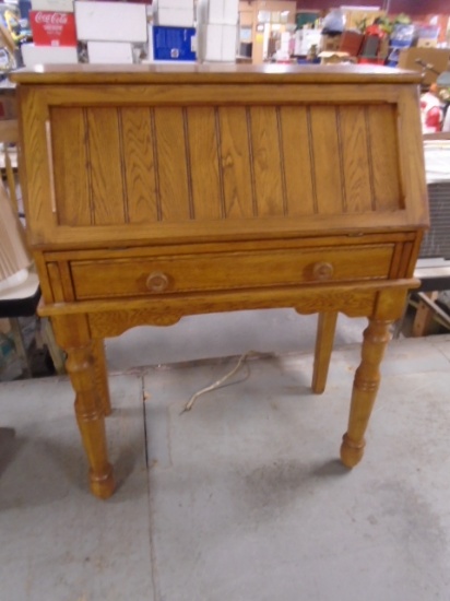 Beautiful Solid Oak Drop Front Desk w/Drawer and Cubbies