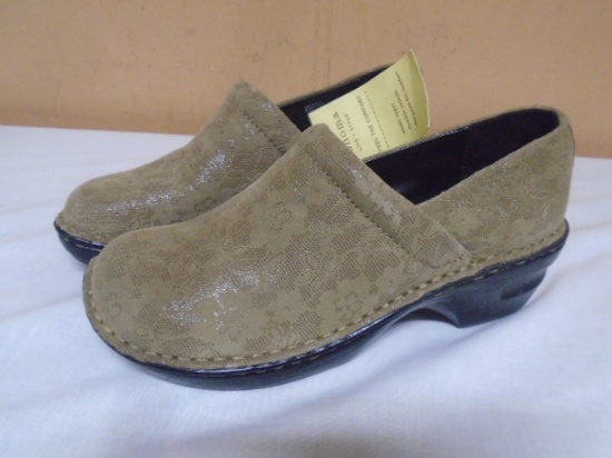 Brand New Pair of Ladies Sonoma Shoes