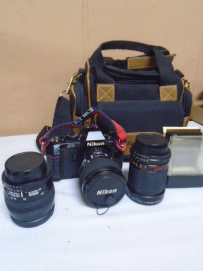Nikon N2000 35 MM SLR Film Camera