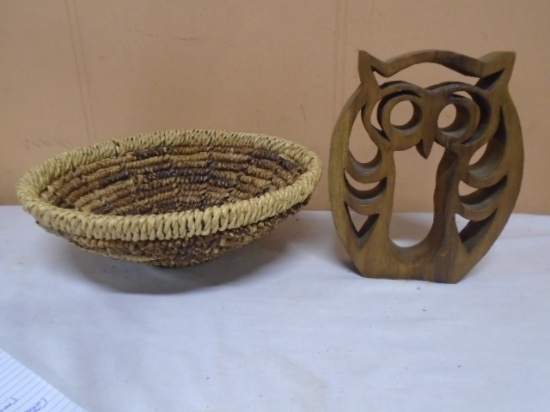 Round Decorative Wicker Bowl and Wooden Owl Trivet