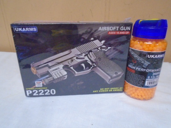 UK Arms P2220 Airsoft Pistol w/2000 Rounds of Ammo