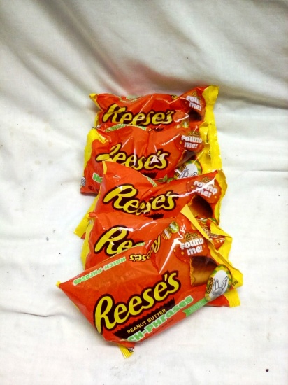 Qty. 5 bags Reese's Chocolate Covered Peanut Butter Eggs 7.4 Oz Packs