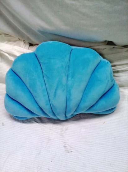 18" Blue Seashell Throw Pillow