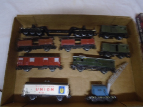9pc Group of Ho Gauge Train Cars