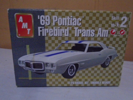AMT '69 Pontiac Firebird Trans Am 1:25 Scale Model Kit