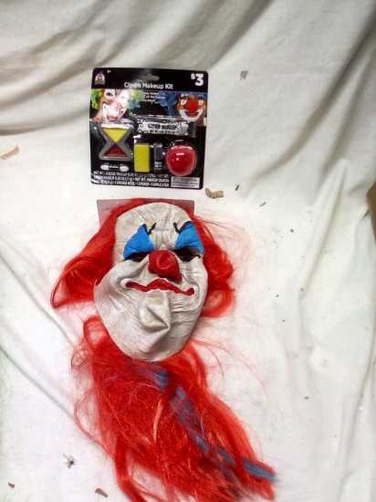 Creepy Clown Mask Red Hair & Makeup Kit