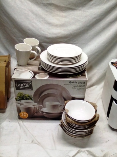 Noble Court Ceramic Dinnerware Set