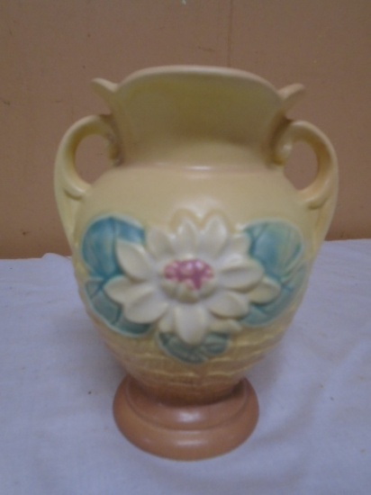 USA Hull Art Pottery Water Lily Vase LI-5 1/4 Vase