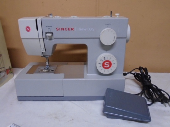 Singer Heavy Duty Sewing Machine