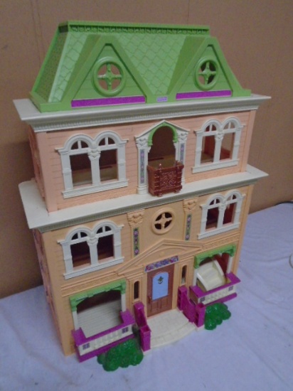 Large Fisher-Pirce Doll House