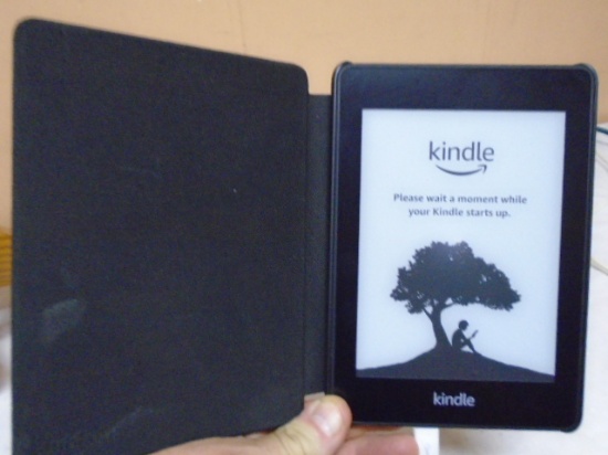 Amazon Kindle w/ Case & Charging Cable