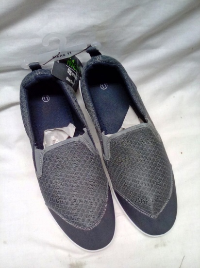 Men's Everyday Shoes New Items with tags Size 11
