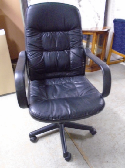 Black Leather Rolling Office Desk Chair