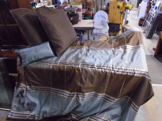 Queen Size Aqua and Brown Comforter w/Shams and Accent Pillow