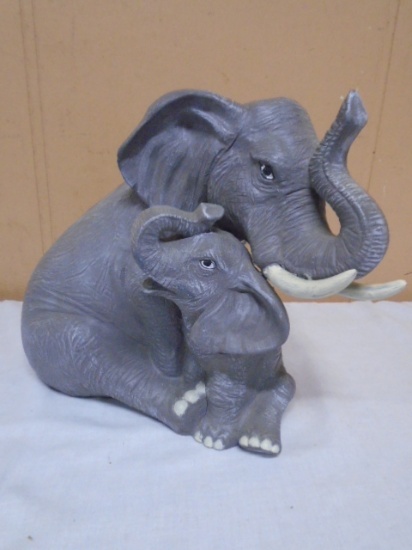 Mama and Baby Elephant Statue