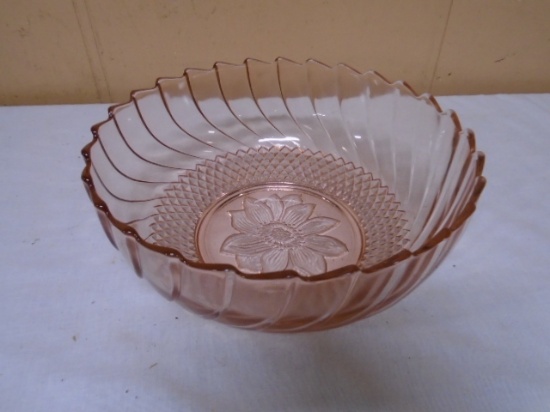 Pink Depression Glass Flower Pattern Bowl w/Vertical Swirls