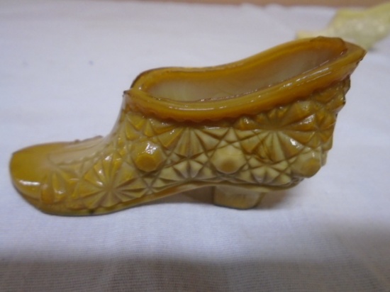 Vintage Carmel Slag Daisy Button Art Glass Shoe