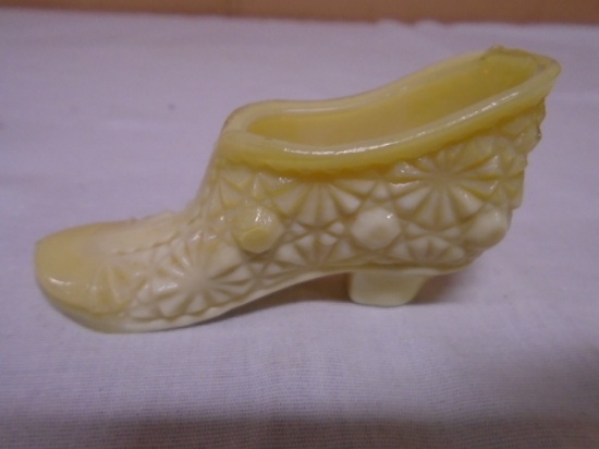 Vintage Light Yellow Slag Daisy Button Art Glass Shoe