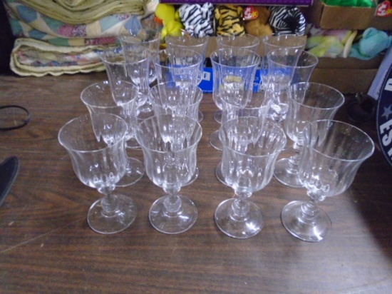 2 Sets of 8 Matching Goblets
