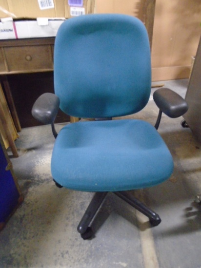 Upholstered Rolling Office Desk Chair
