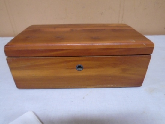 Vintage Lane Cedar Keepsake Box