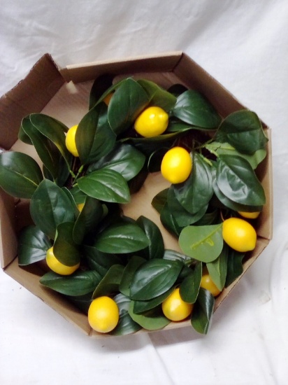 16" Lemon Wreath