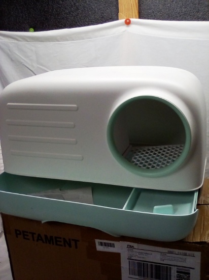 Petament 24"x12" Pull Out Tray Fully Enclosed Kitty Litter Box