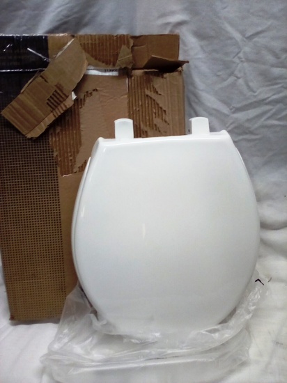 Bemis 15.5" Round White Toilet Seat
