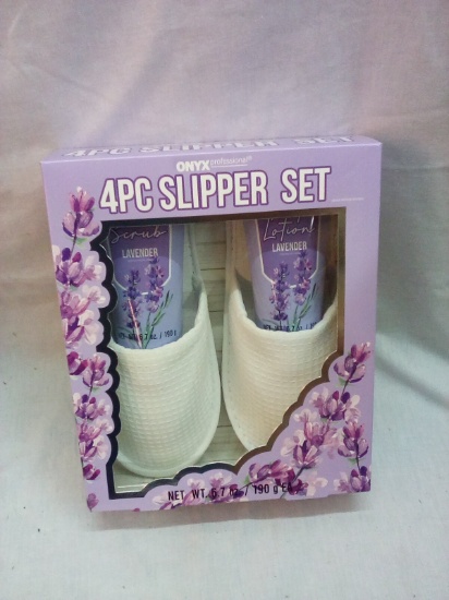 ONYX Professional 4 Pc Slipper Set with Lavender Lotions and slippers