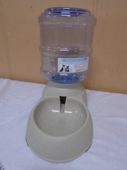 Brand New Pet Water Dispenser