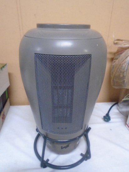 Comfort Zone Oscillating Electric Heater w/ Iron Base