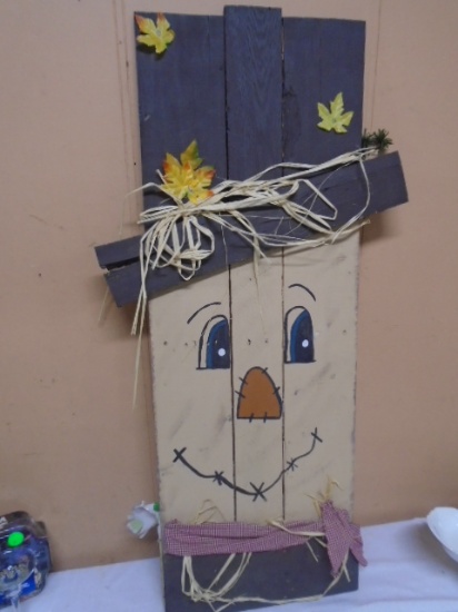 Wooden Scarecrow/Snowman Décor Piece