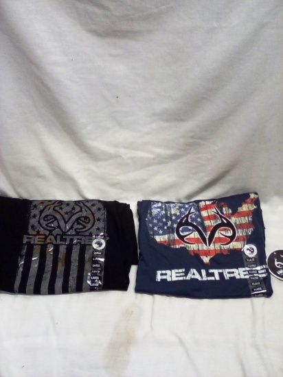 Men's Large realtree T-shirts