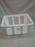 RubberMaid Laundry Basket