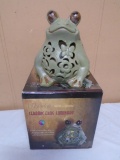 Flameless Indoor-Outdoor Ceramic Frog Luminary