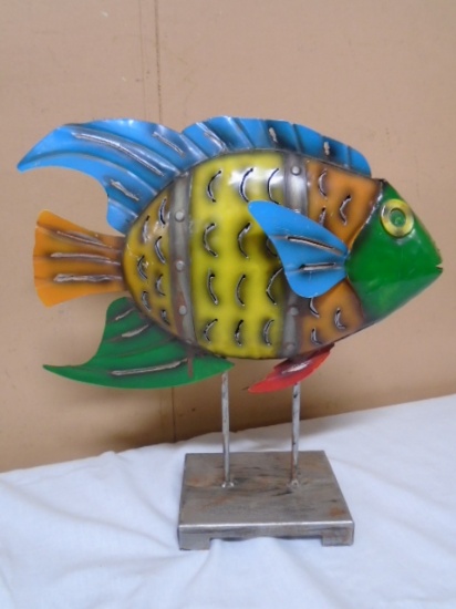 Metal Art Fish on Stand