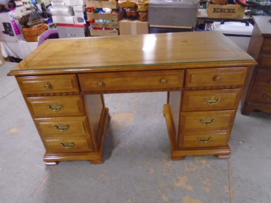 Beautiful 7 Drawer Solid Wood Knee Hole Desk w/Glass on Top