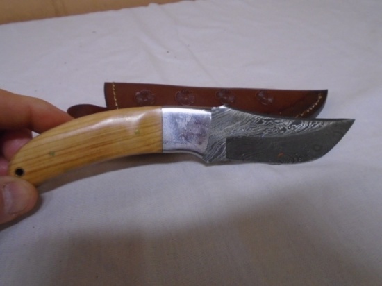 Custom Handmade Damascus Blade Knife w/ Leather Sheave