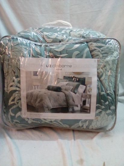 Liz Claiborne King Comforter Set