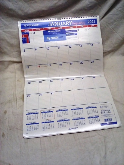 16"x23" Hanging Wall Calendar Wall Planner for year 2023