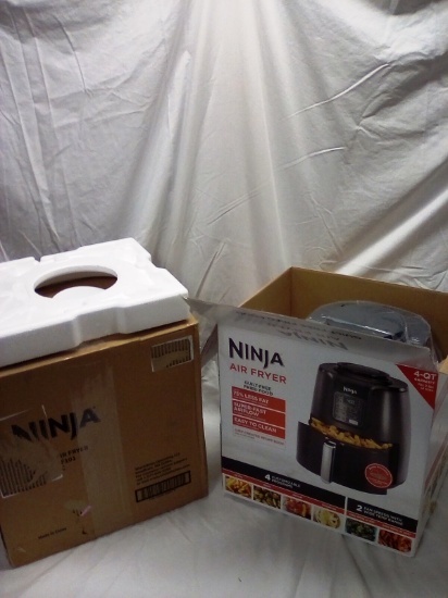 Dark Grey Ninja 4 Qt Air Fryer