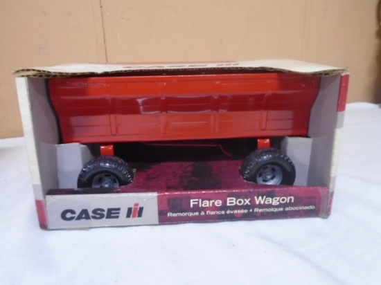 Ertl 1:16 Scale Case IH Die Cast Flare Box Wagon