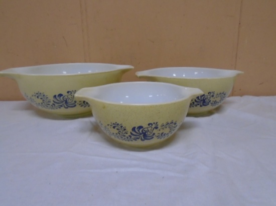 3pc Set of Pyrex Homestead Mixing Bowls